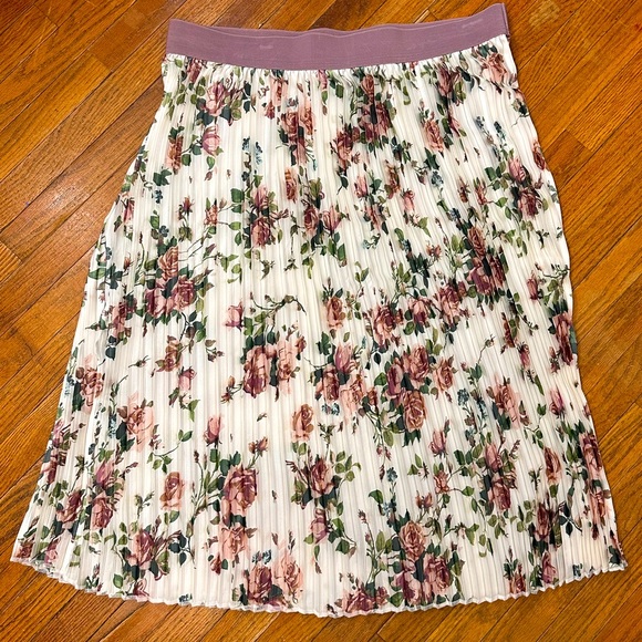 LuLaRoe Dresses & Skirts - Lularoe Jill Size 3XL Pleated Pink Rose Pull-on Waist Midi Skirt  XXXL